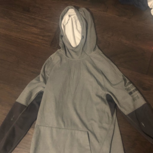 Reebok Other - Reebok hoodie (Grey) tight fit
